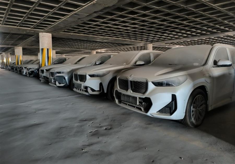 انفجار در بندر رجایی و جنگ 12 روزه، واردات خودرو را دچار اختلال کرد